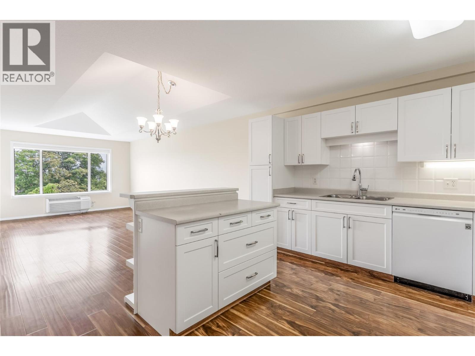 250 Dougall Road N Unit# 405