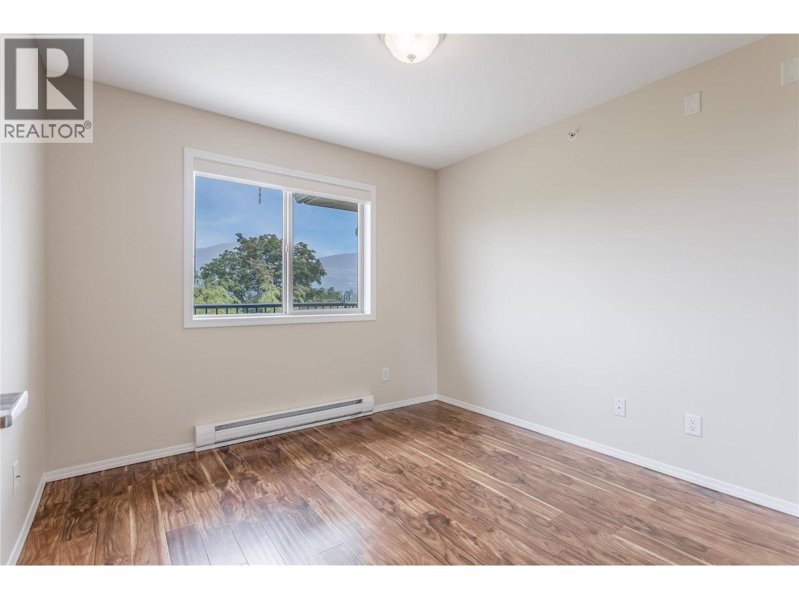 250 Dougall Road N Unit# 405