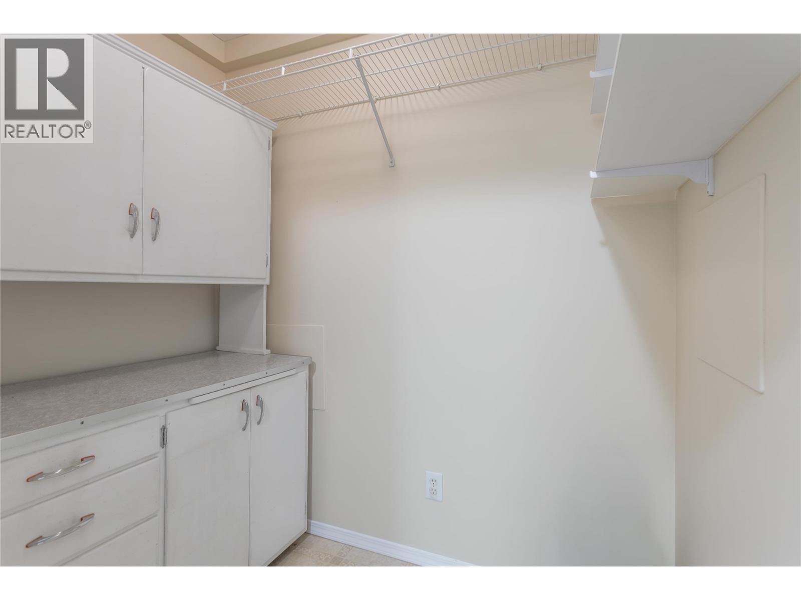 250 Dougall Road N Unit# 405