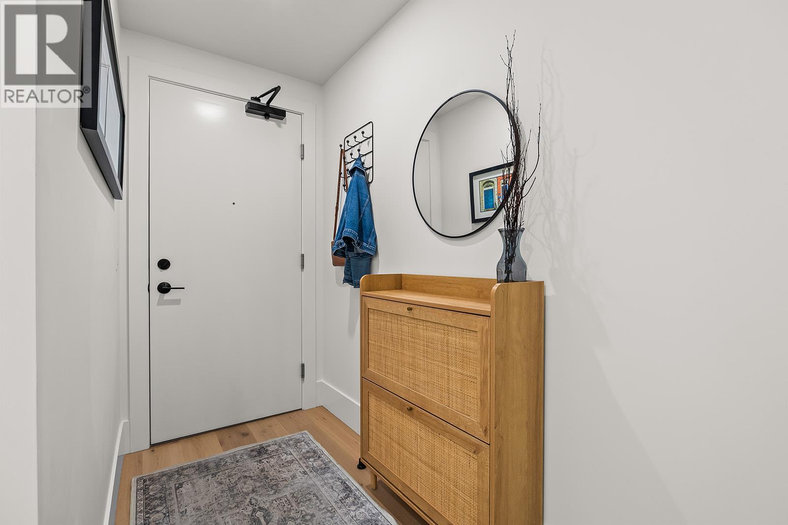 640 Wardlaw Avenue Unit# 303