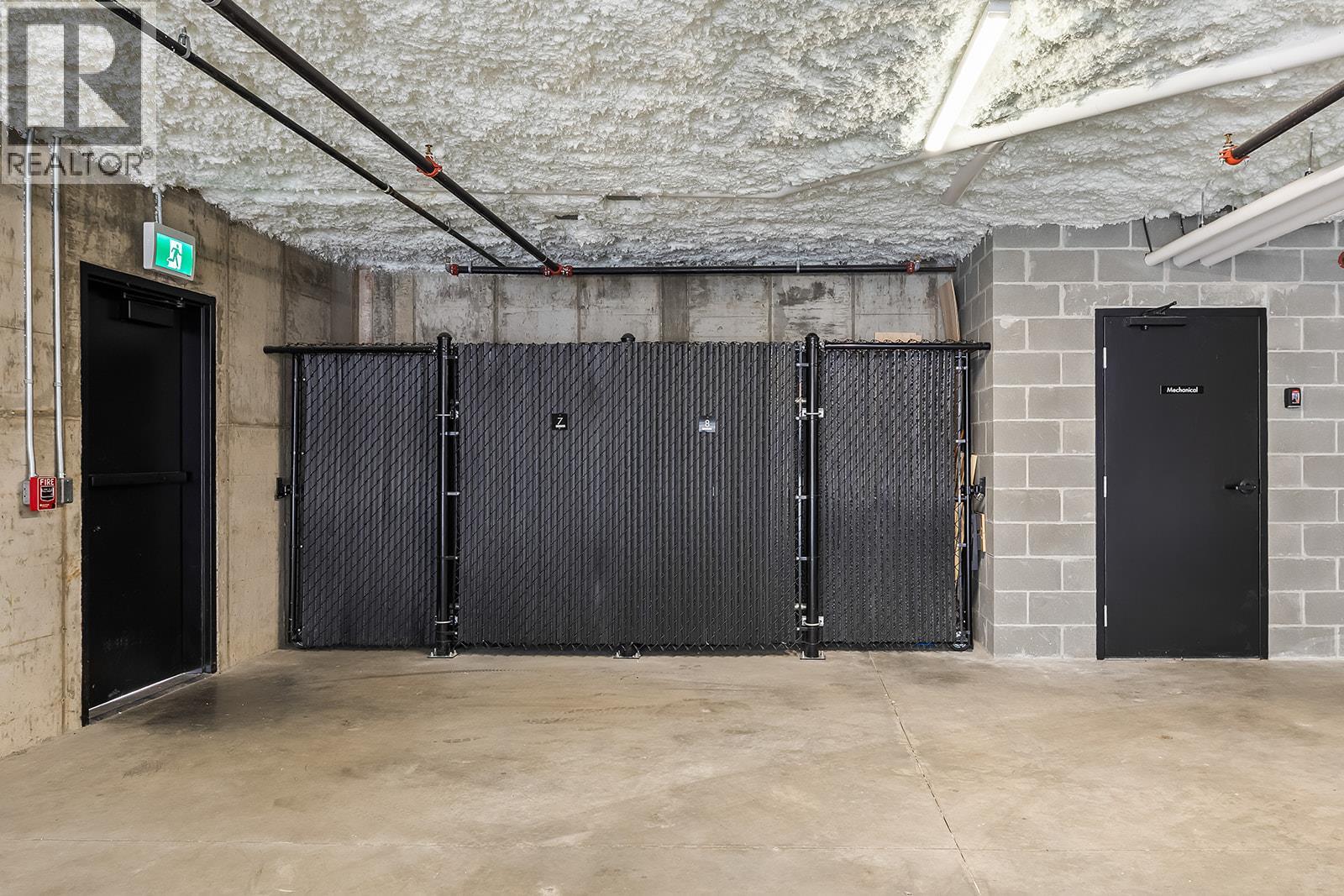 640 Wardlaw Avenue Unit# 303