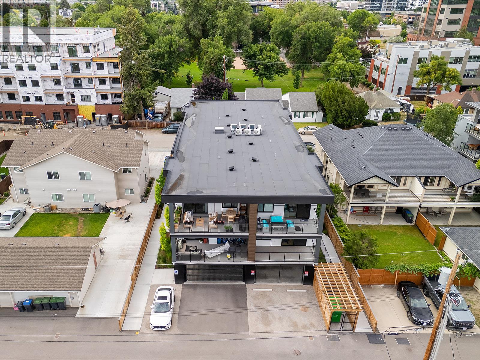 640 Wardlaw Avenue Unit# 303
