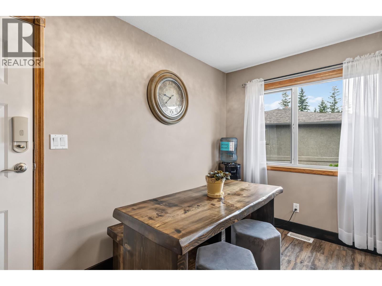 1108 Menu Road