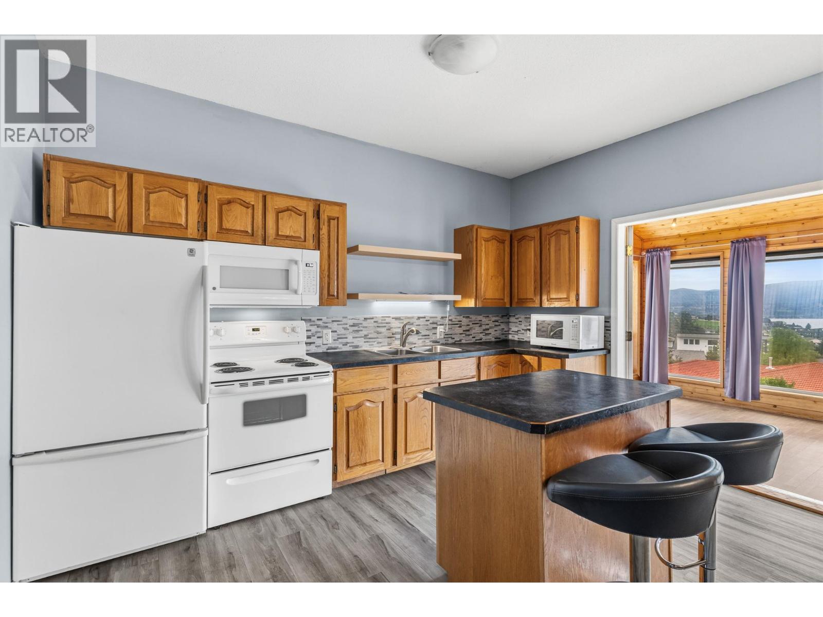 1108 Menu Road