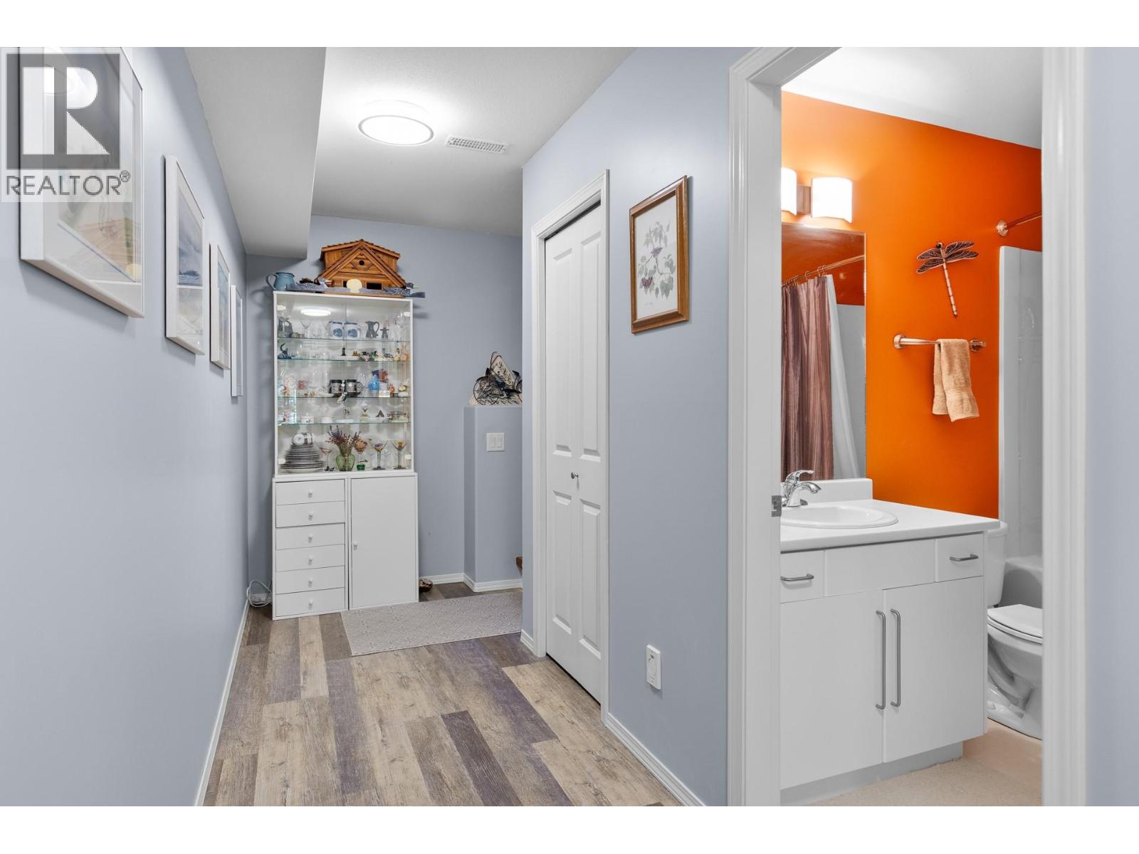 2100 Boucherie Road Unit# 10