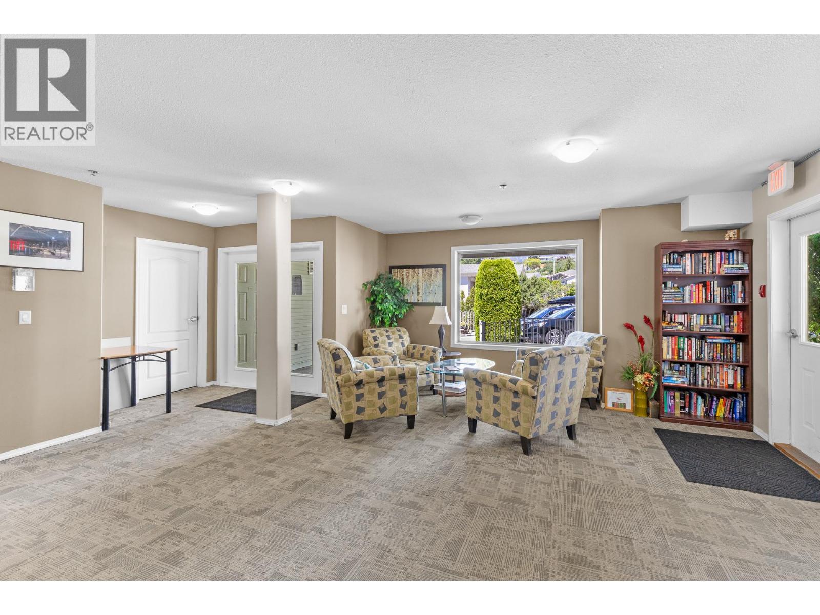 2100 Boucherie Road Unit# 10