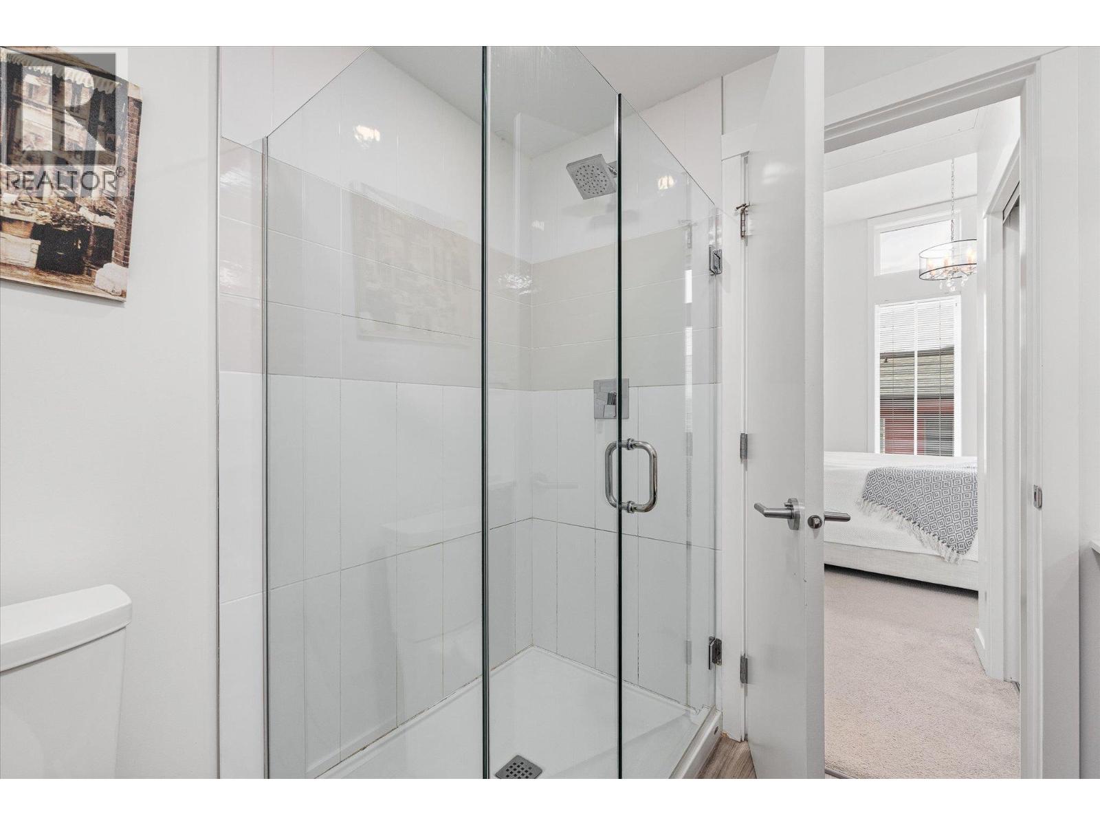 1775 Chapman Place Unit# PH06