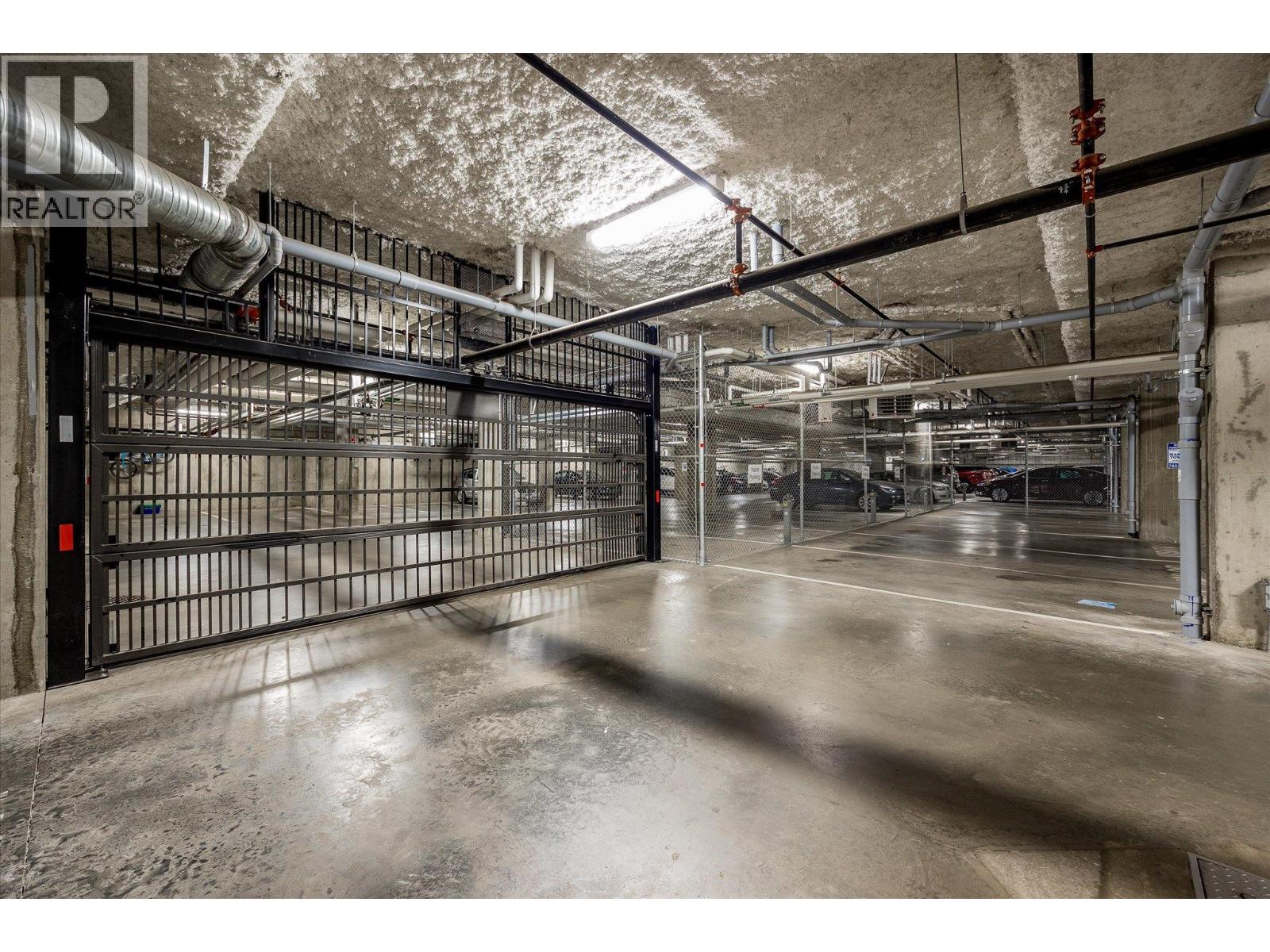 1775 Chapman Place Unit# PH06