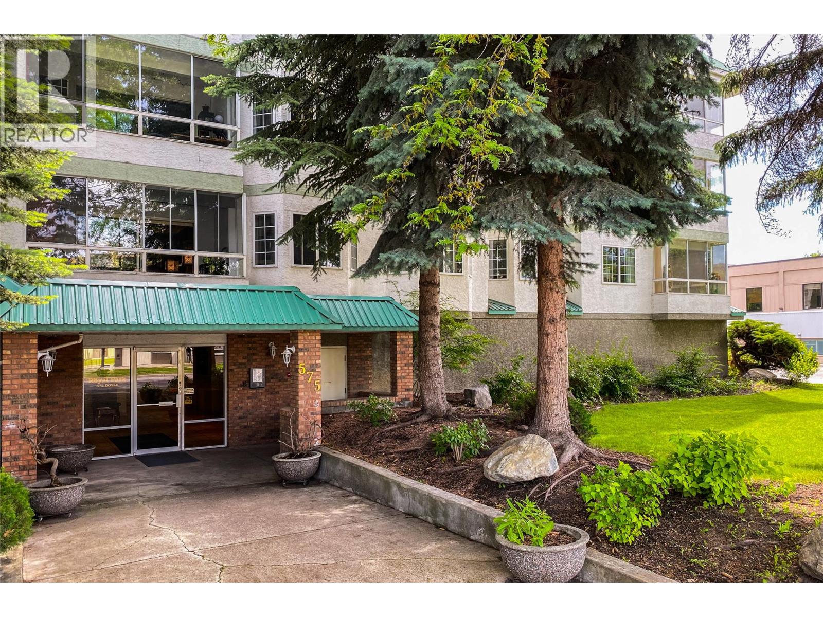 575 Doyle Avenue Unit# 101