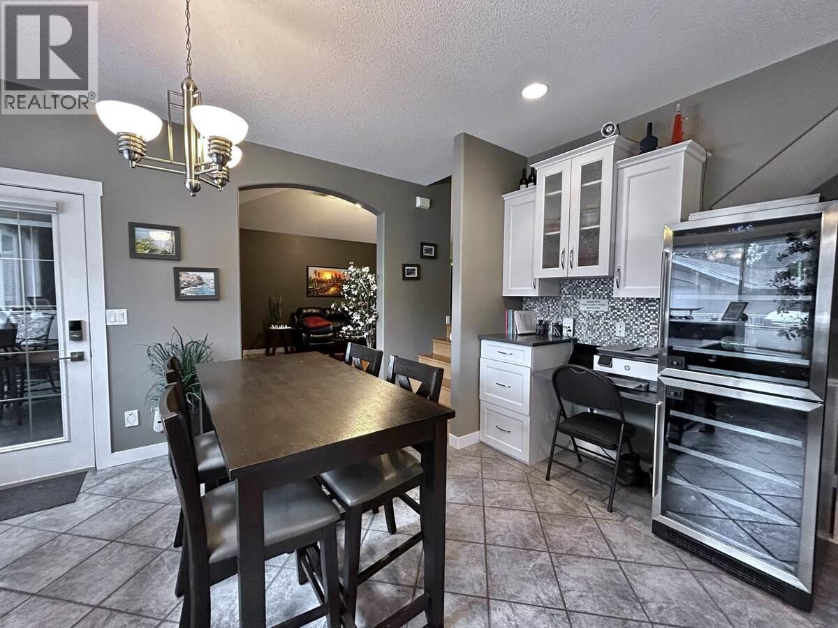 3911 Lakevale Place