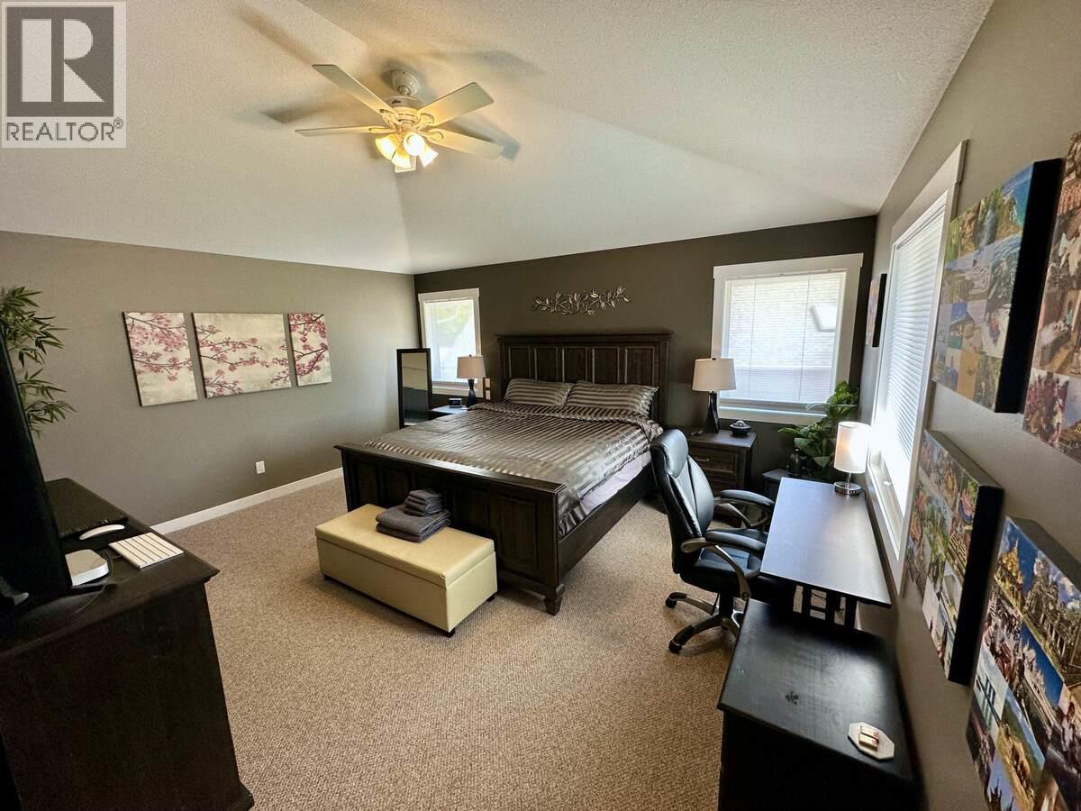 3911 Lakevale Place