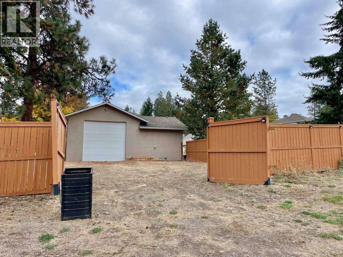 3911 Lakevale Place