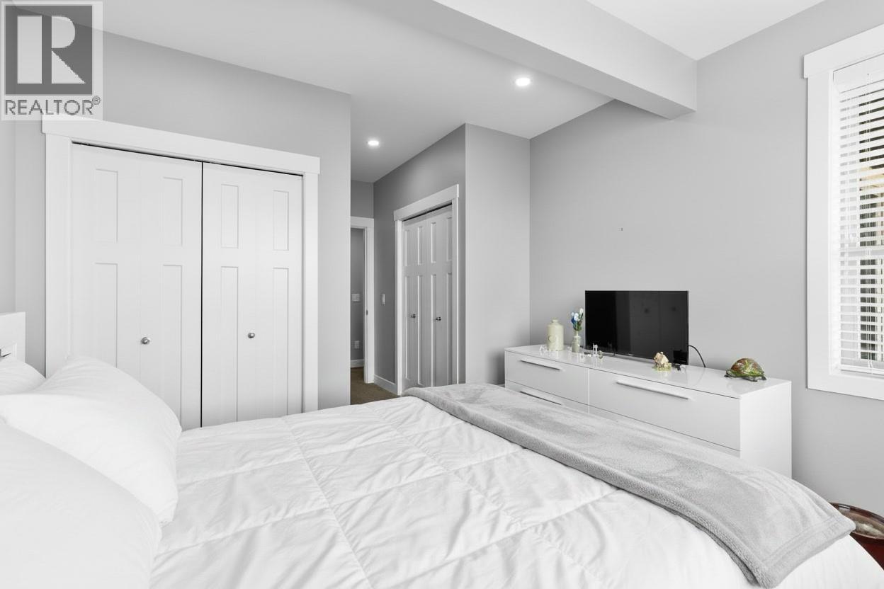 1870 Rosealee Lane Unit# 34