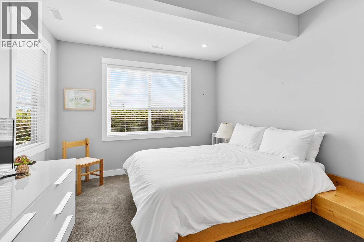 1870 Rosealee Lane Unit# 34