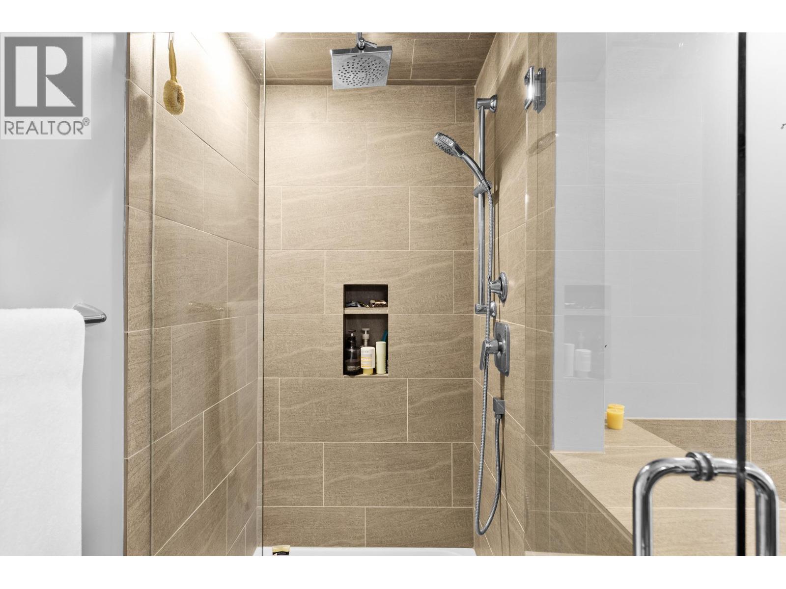 1870 Rosealee Lane Unit# 34