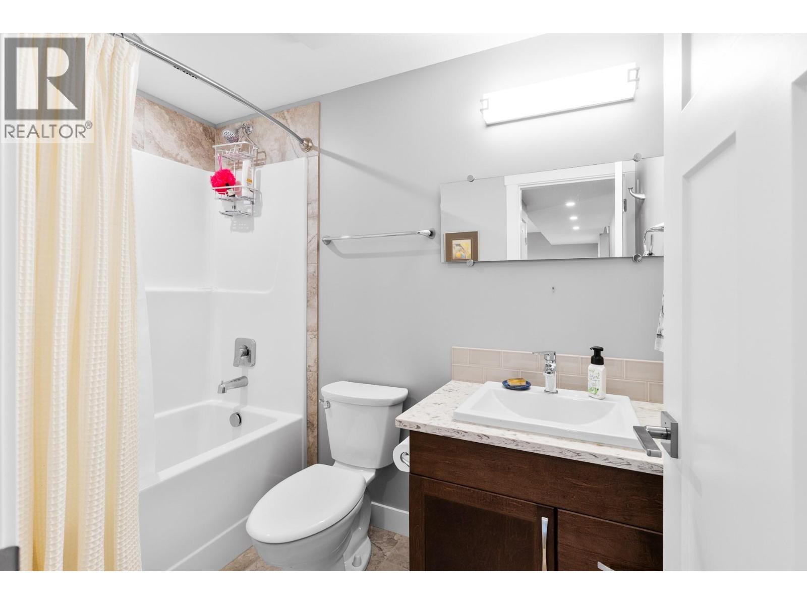 1870 Rosealee Lane Unit# 34