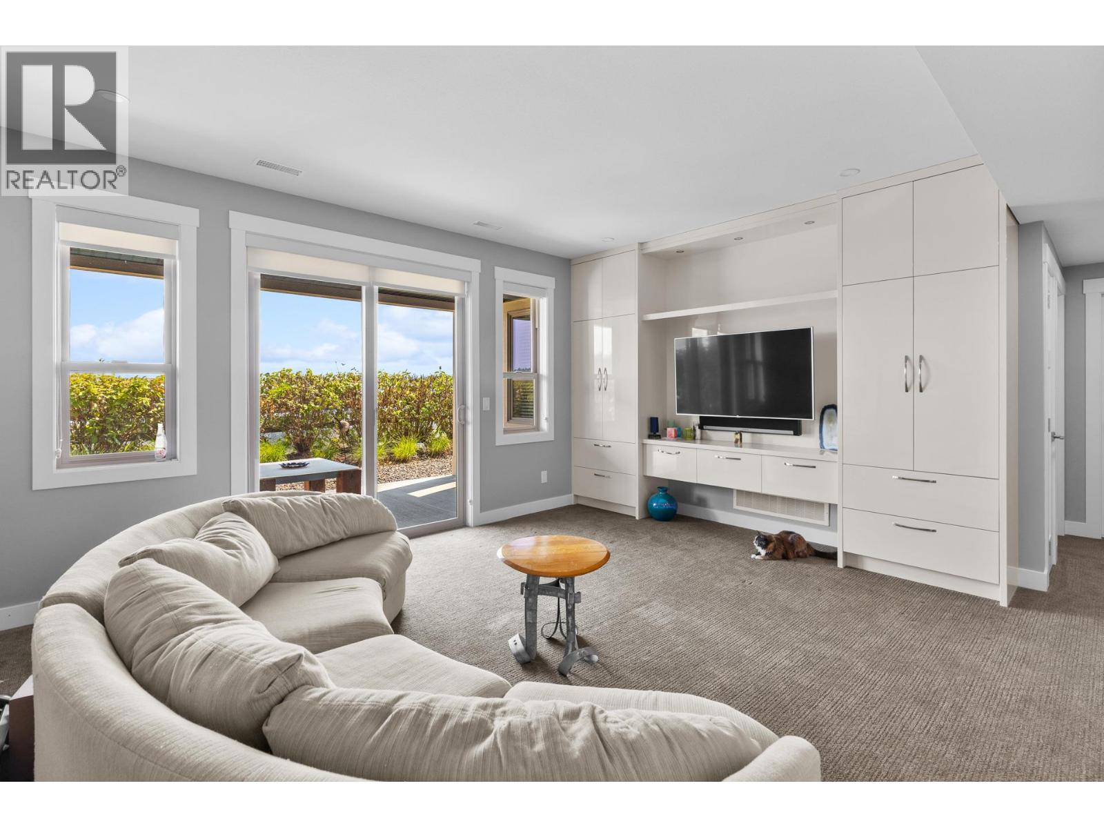 1870 Rosealee Lane Unit# 34