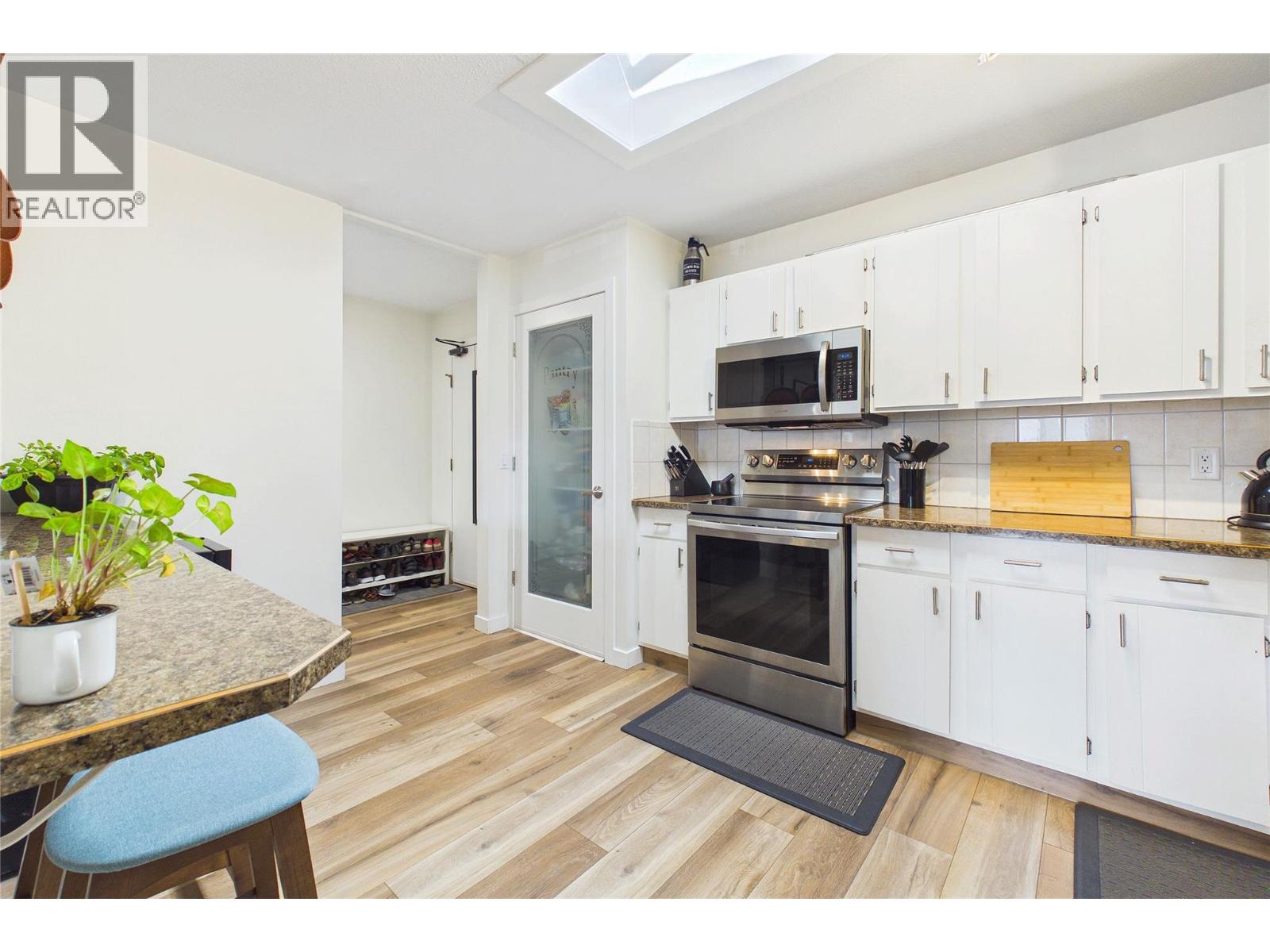 1640 Ufton Court Unit# 311
