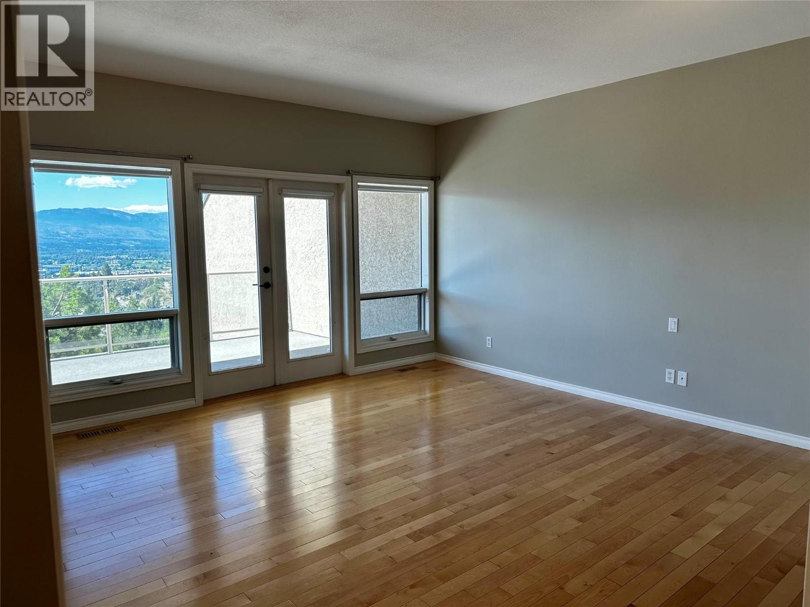 880 Christina Place Unit# 21