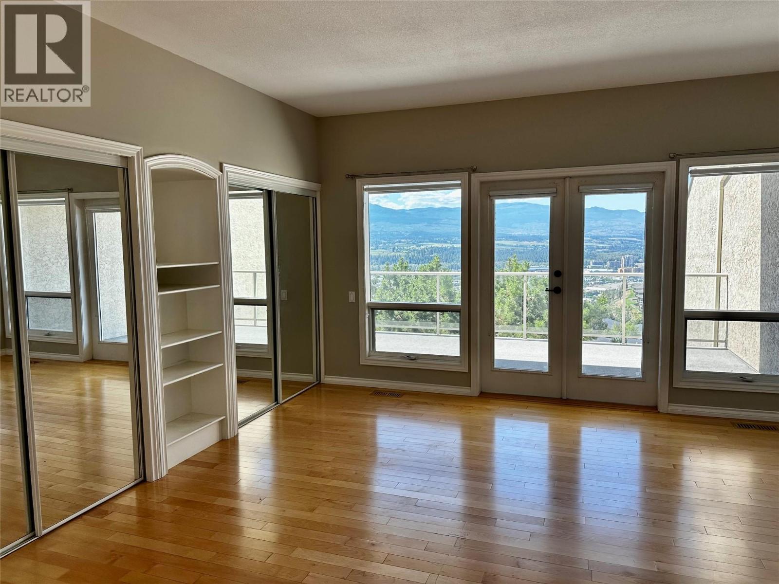 880 Christina Place Unit# 21