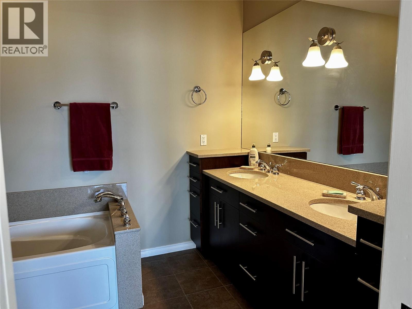 880 Christina Place Unit# 21