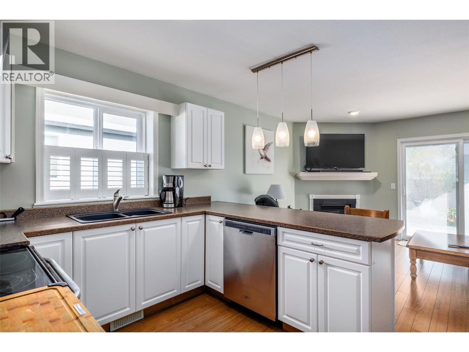 615 Glenmeadows Road Unit# 13