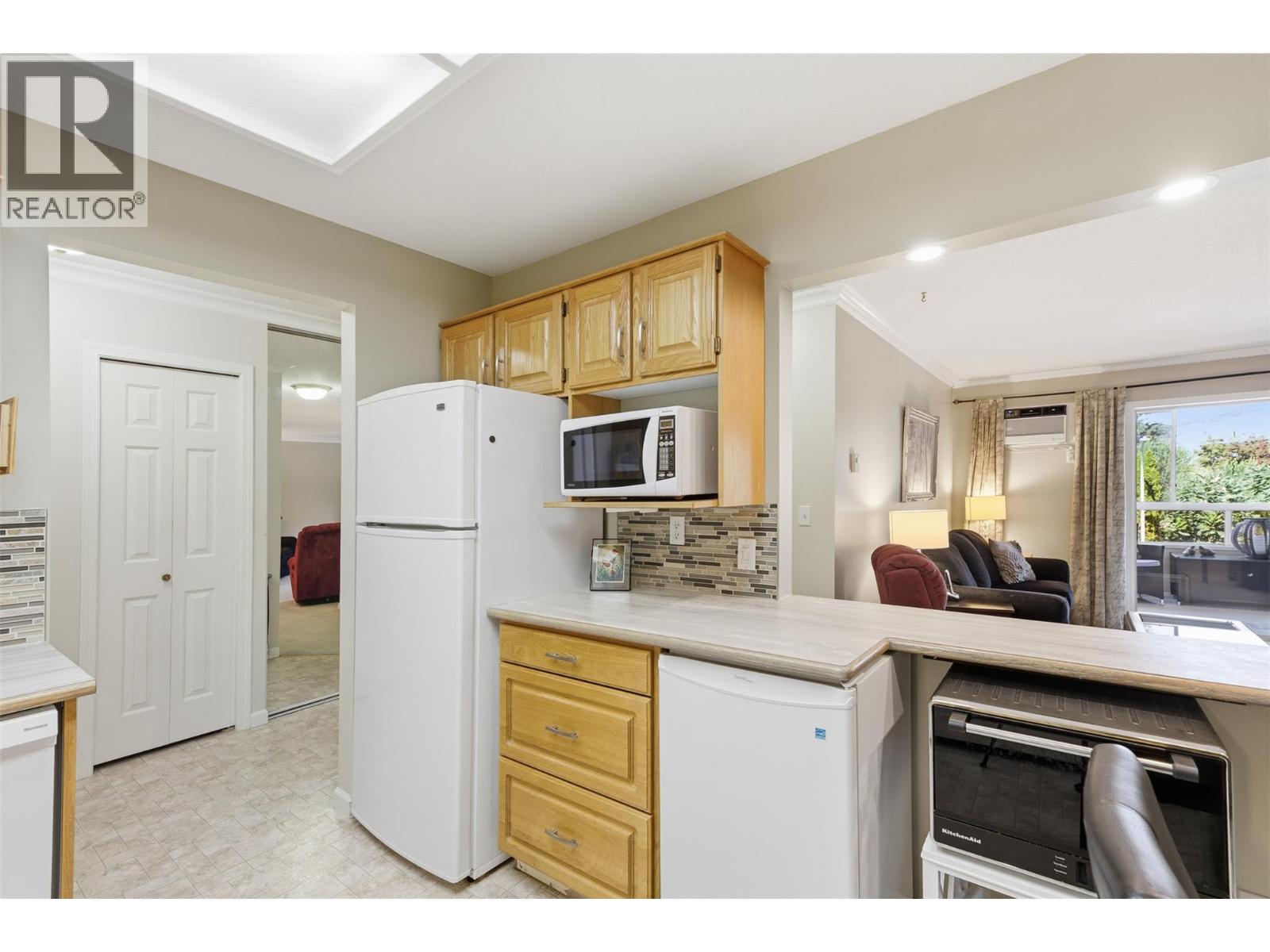 945 Lawrence Avenue Unit# 207