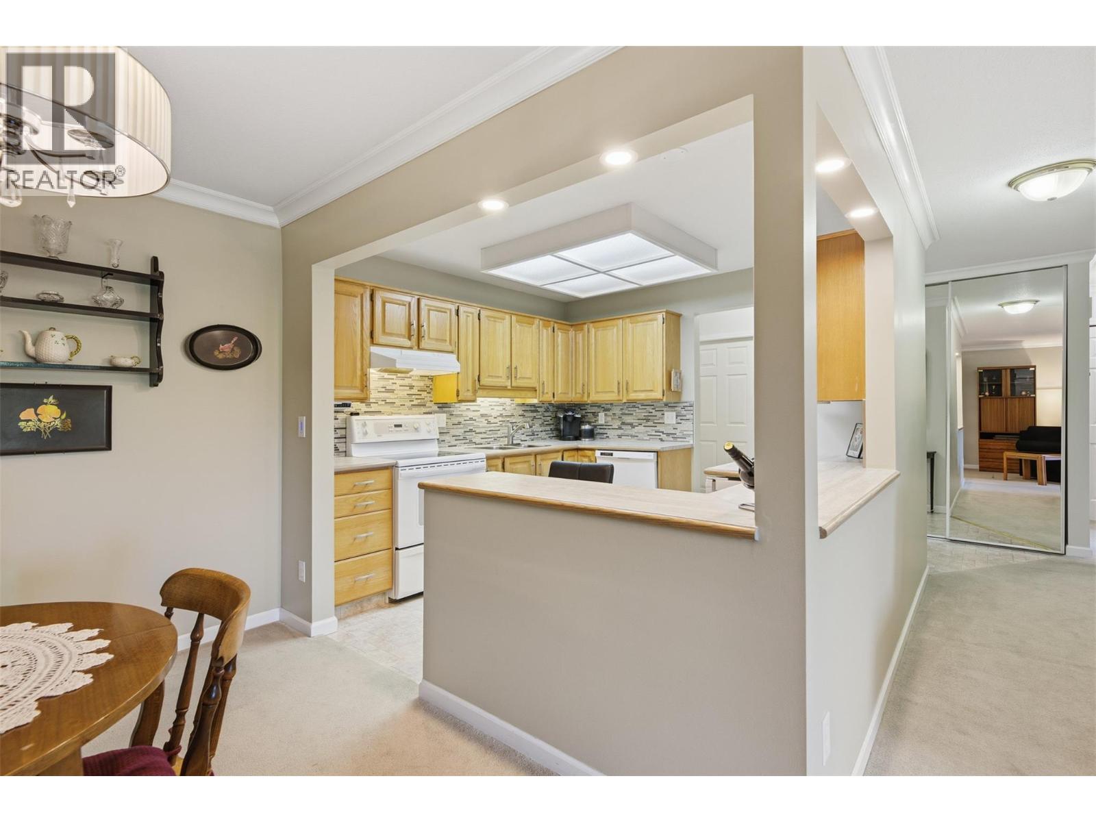 945 Lawrence Avenue Unit# 207