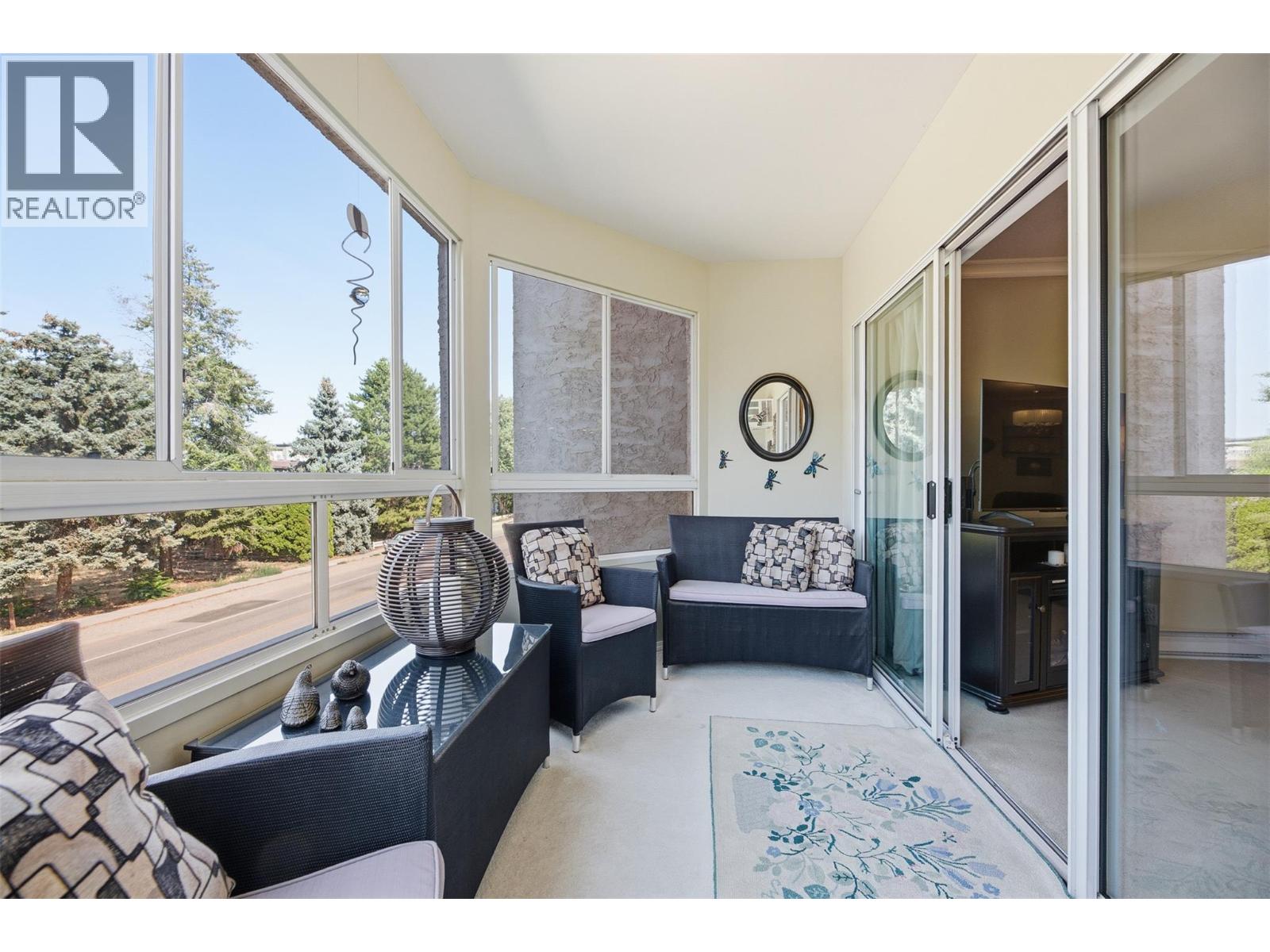 945 Lawrence Avenue Unit# 207
