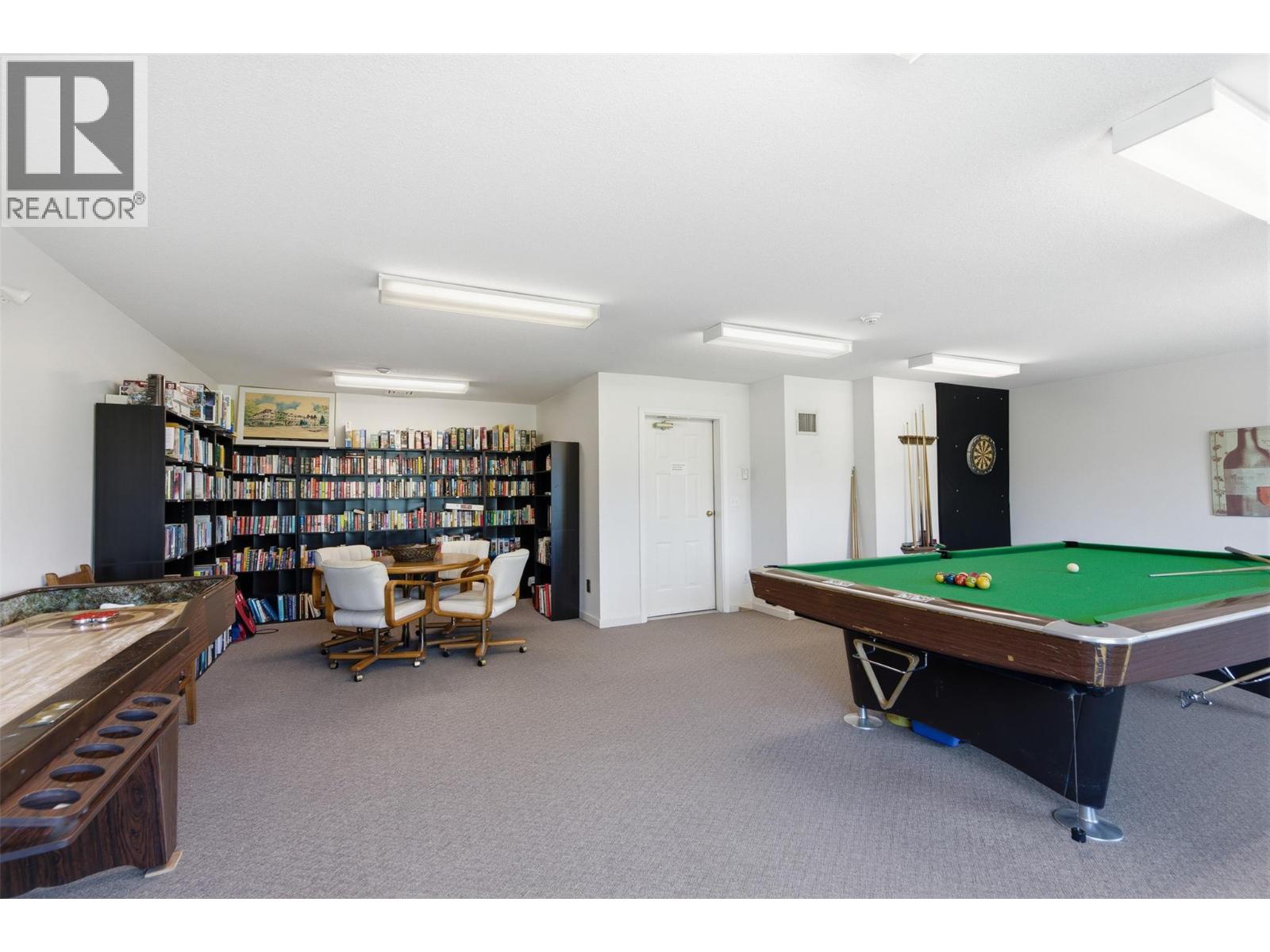 945 Lawrence Avenue Unit# 207