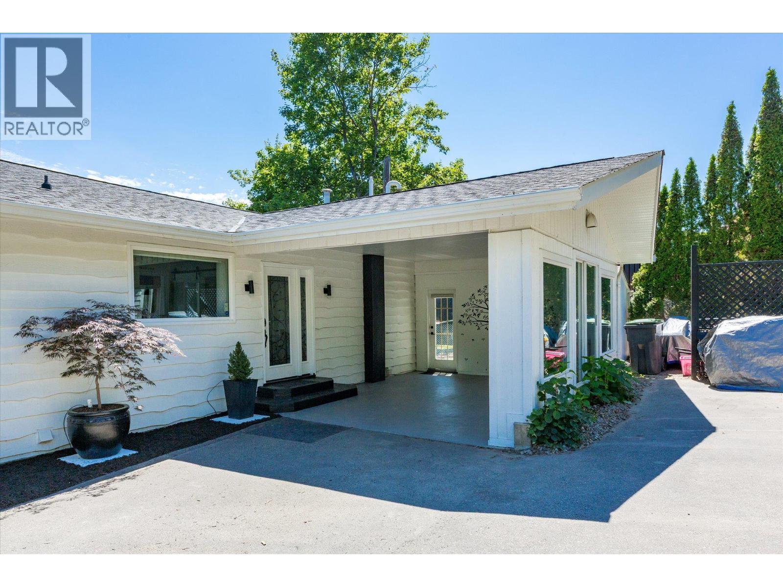 3050 Collens Hill Road