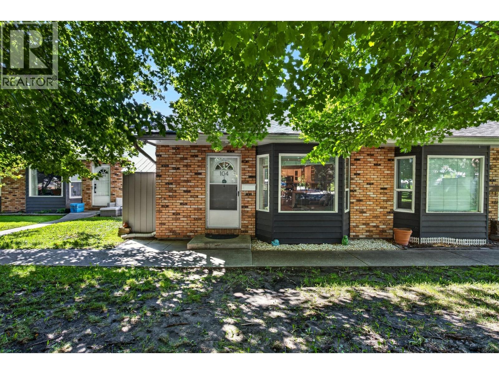 3155 Gordon Drive Unit# 104