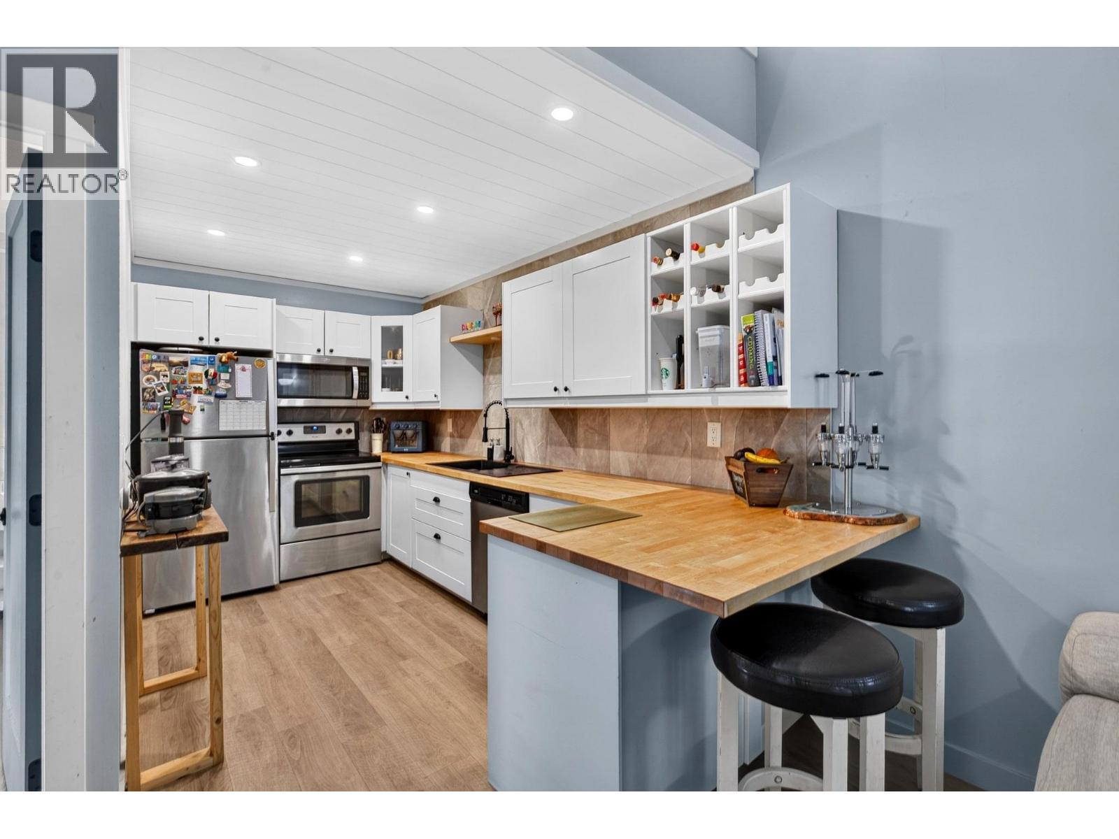 3155 Gordon Drive Unit# 104
