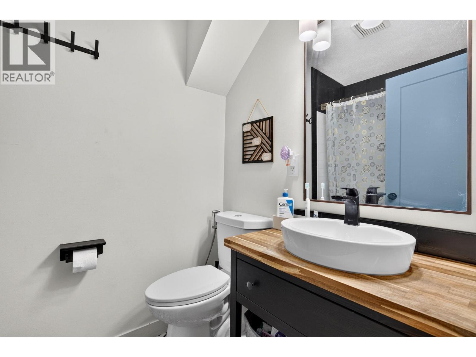 3155 Gordon Drive Unit# 104