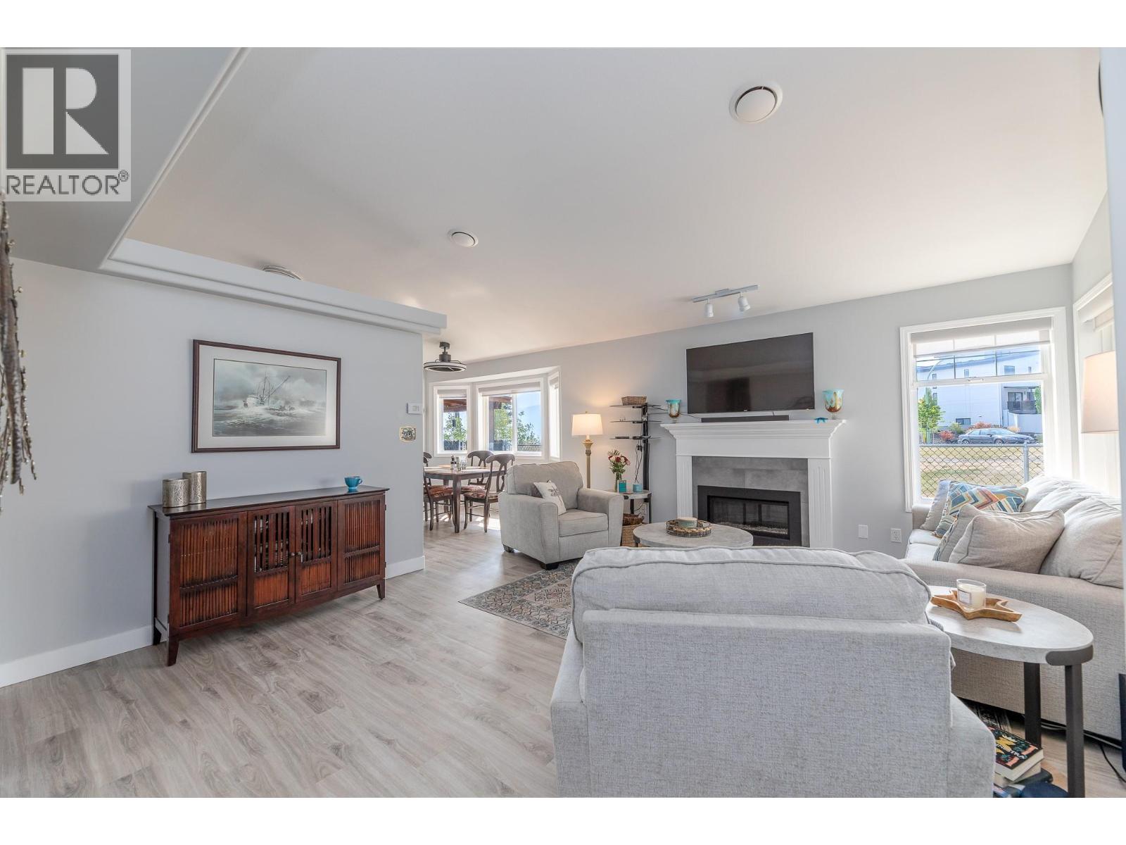 3689 Morningside Drive