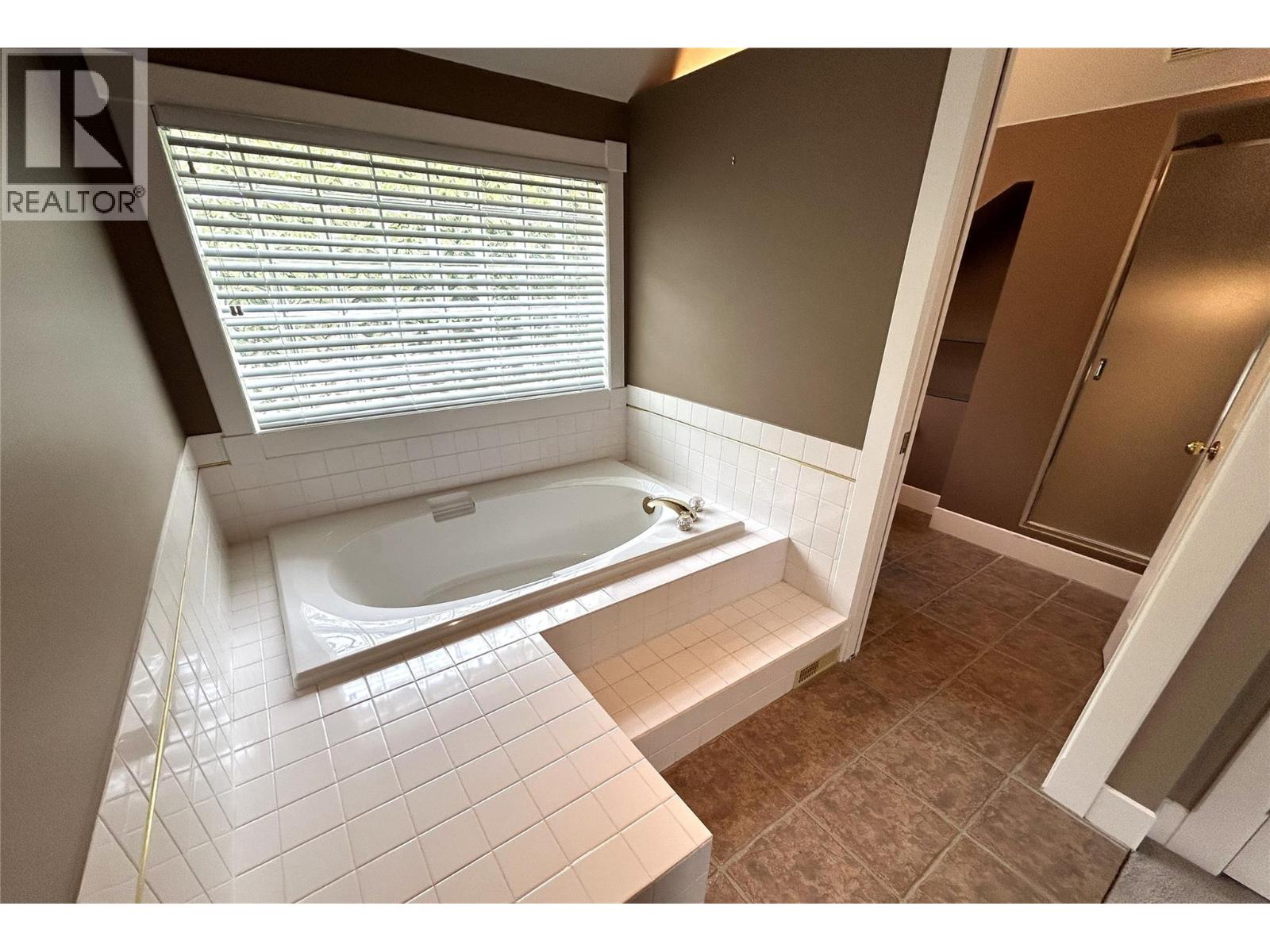 205 Merlin Court