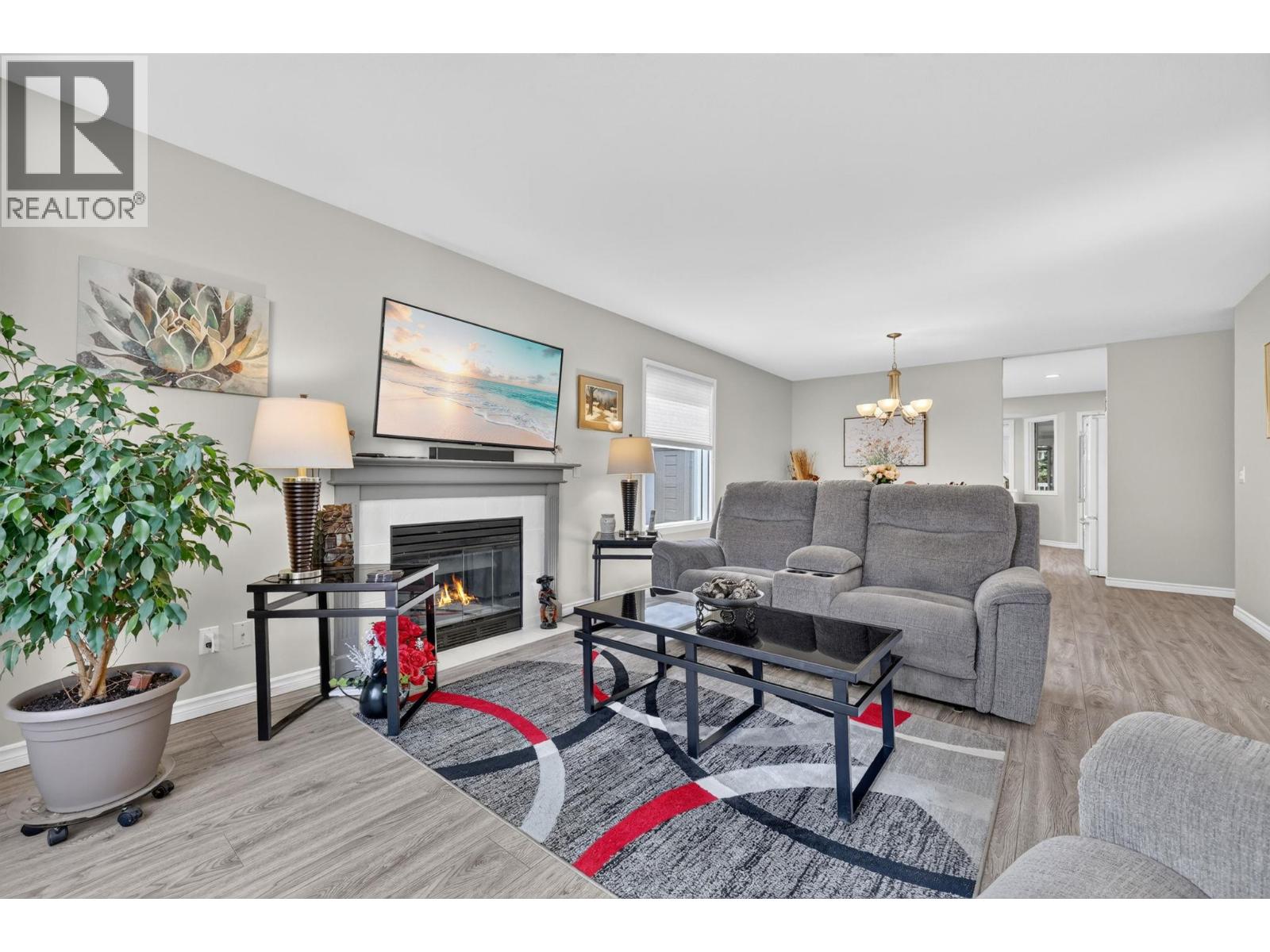 1260 Raymer Avenue Unit# 467