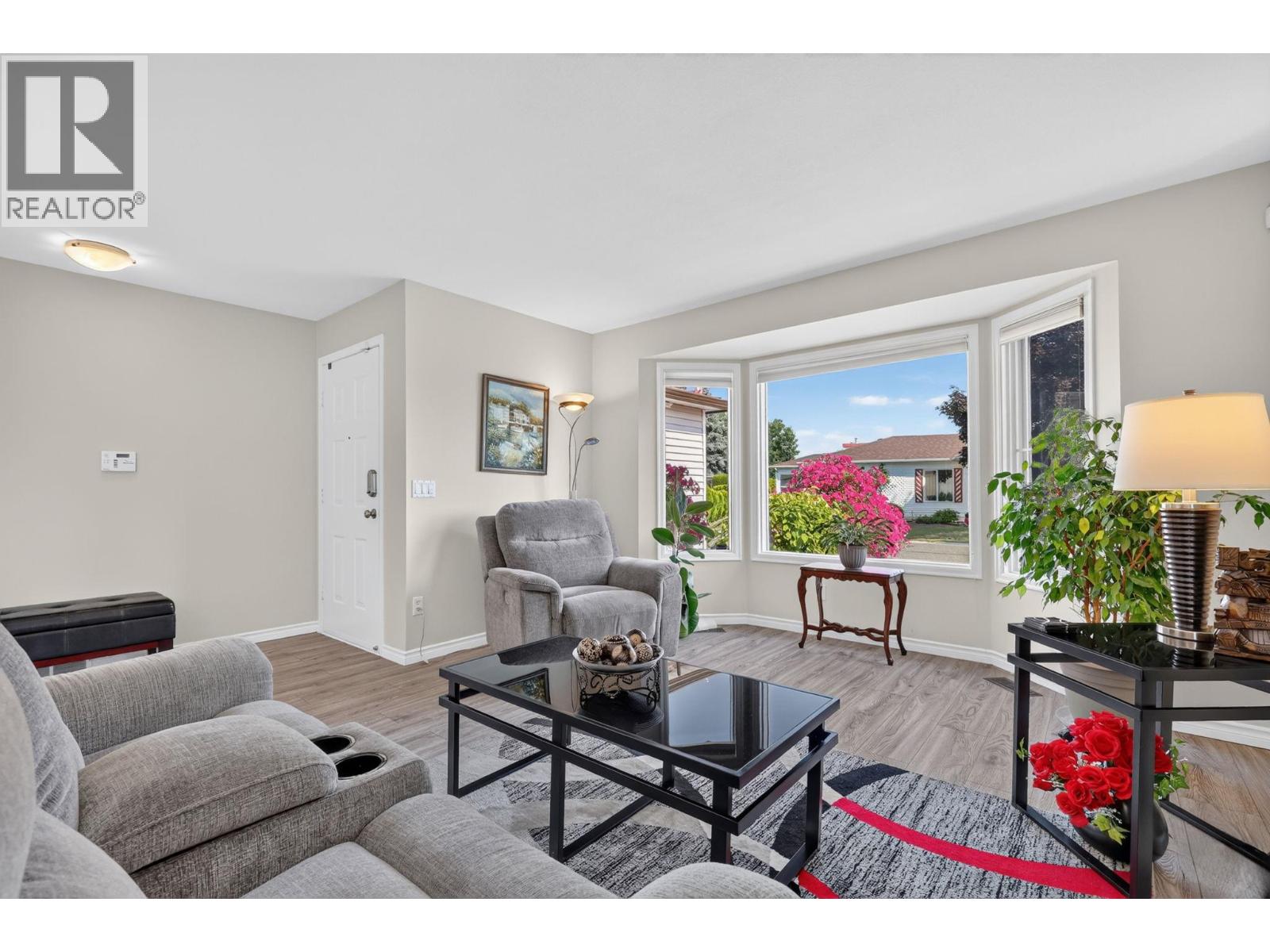 1260 Raymer Avenue Unit# 467