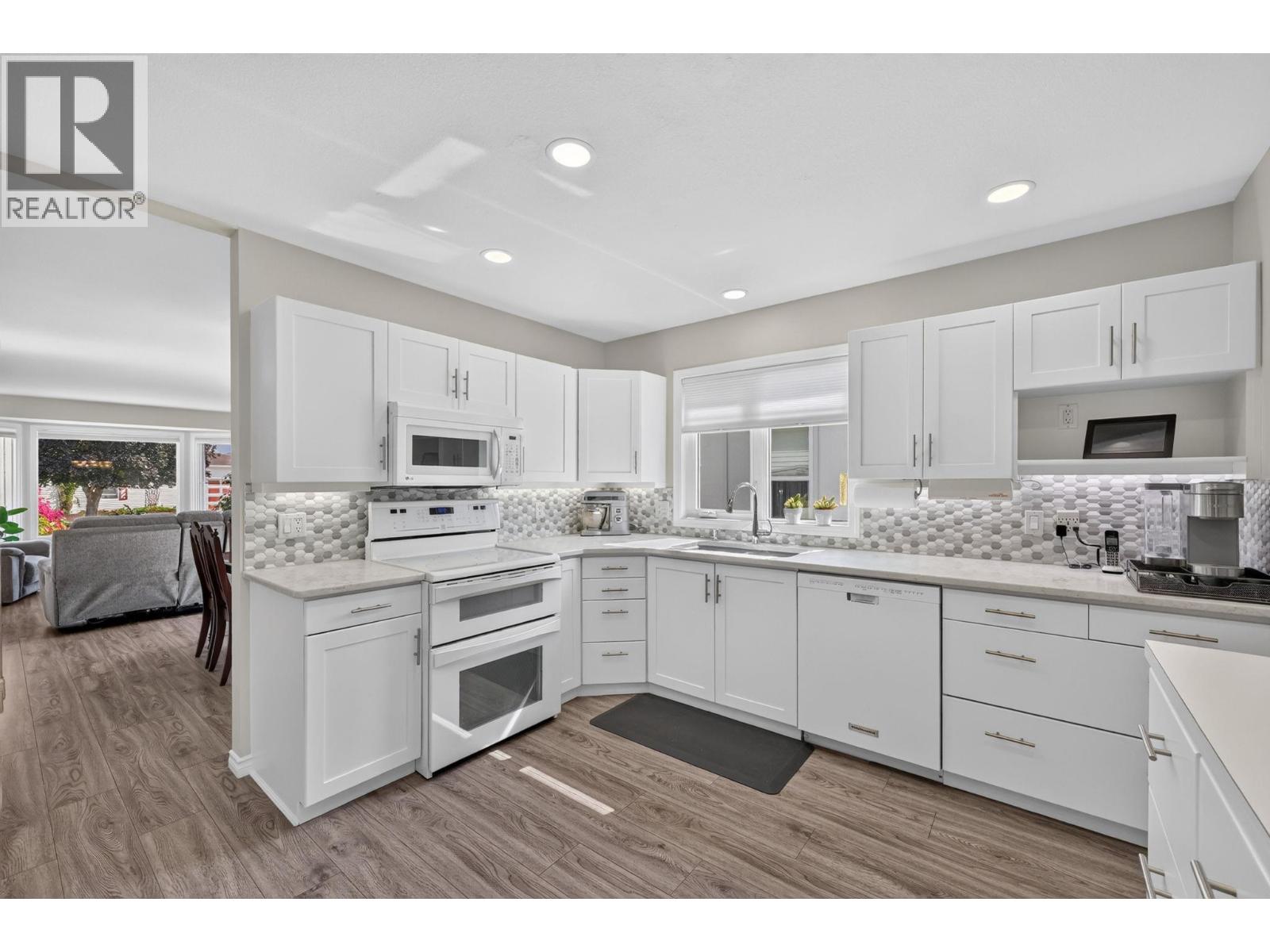 1260 Raymer Avenue Unit# 467