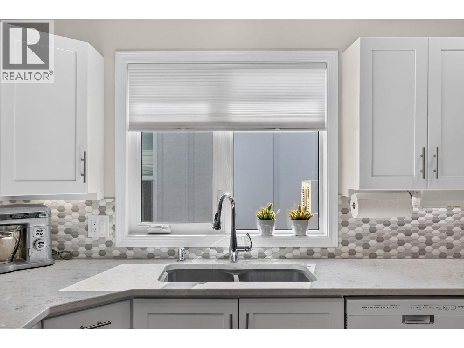 1260 Raymer Avenue Unit# 467