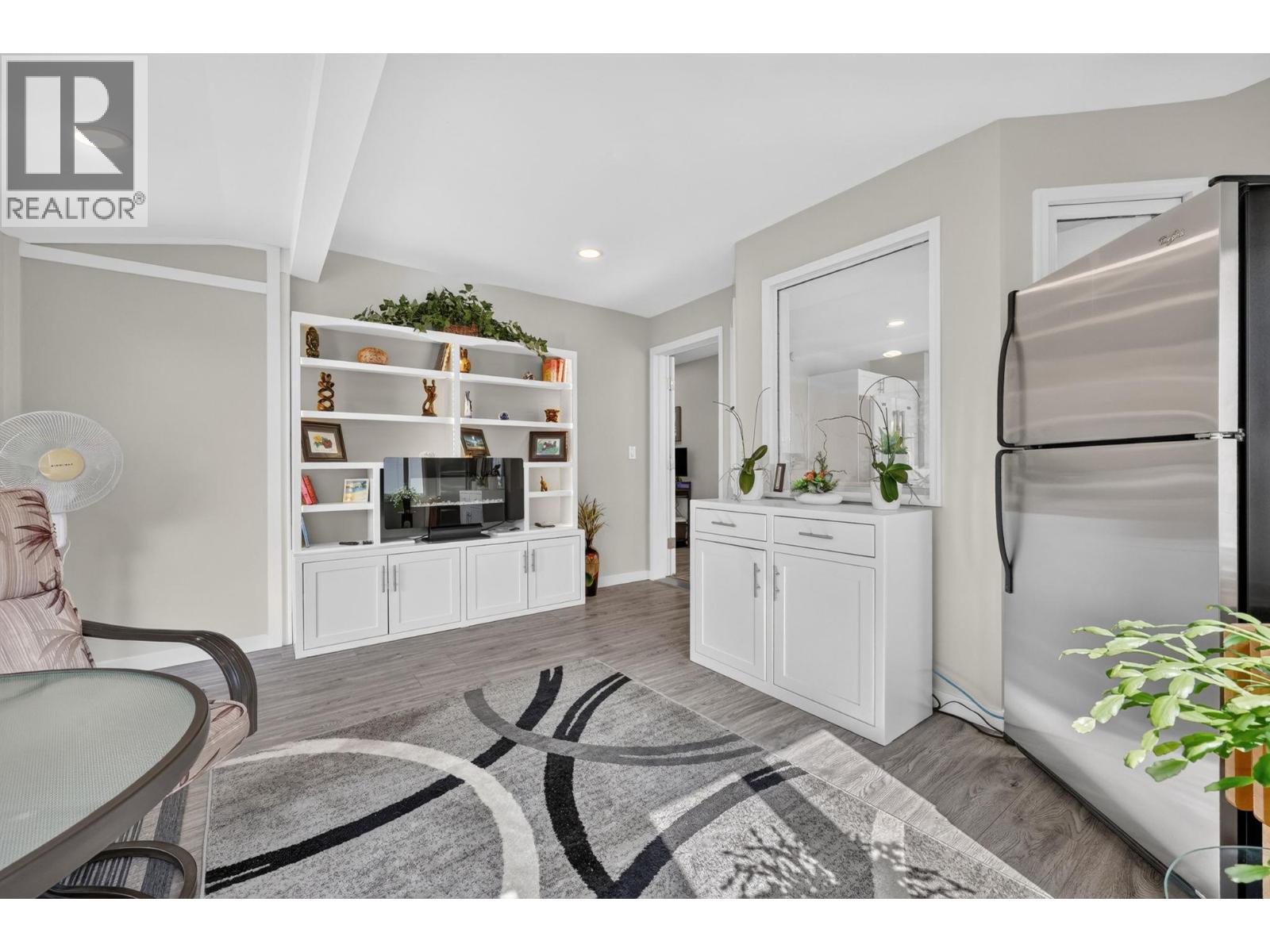 1260 Raymer Avenue Unit# 467