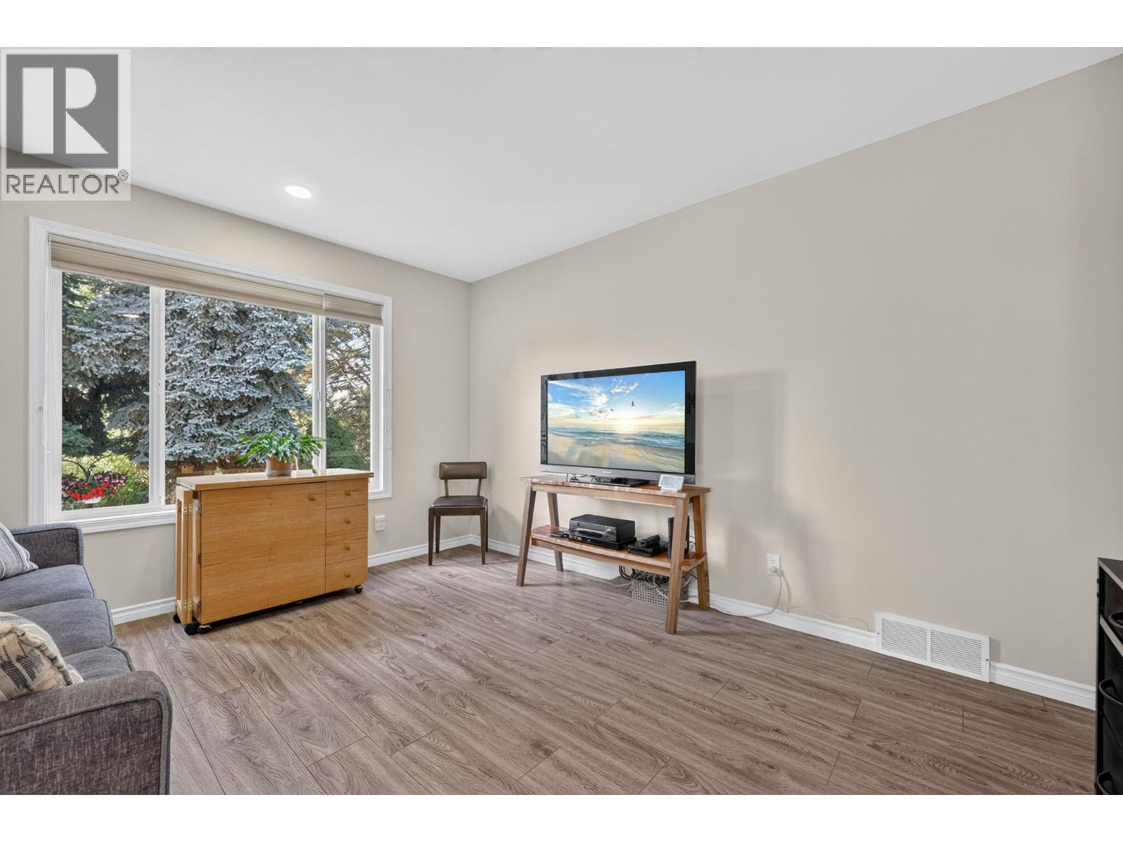 1260 Raymer Avenue Unit# 467