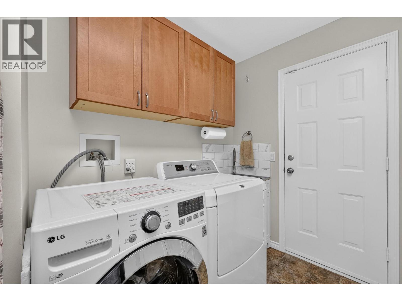 1260 Raymer Avenue Unit# 467