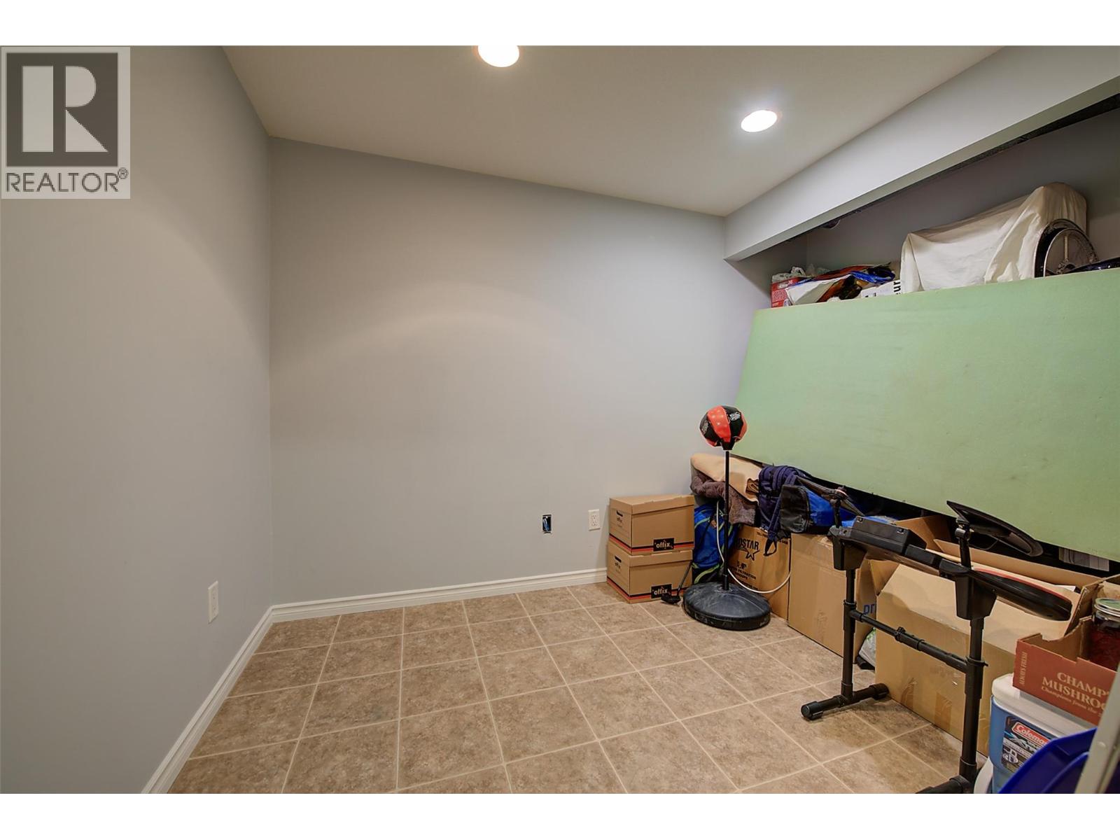 788 Rutland Road N Unit# 6