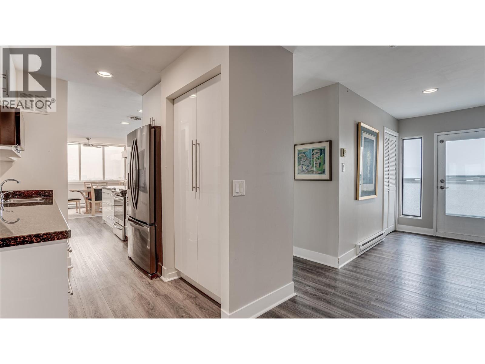 737 Leon Avenue Unit# 1401