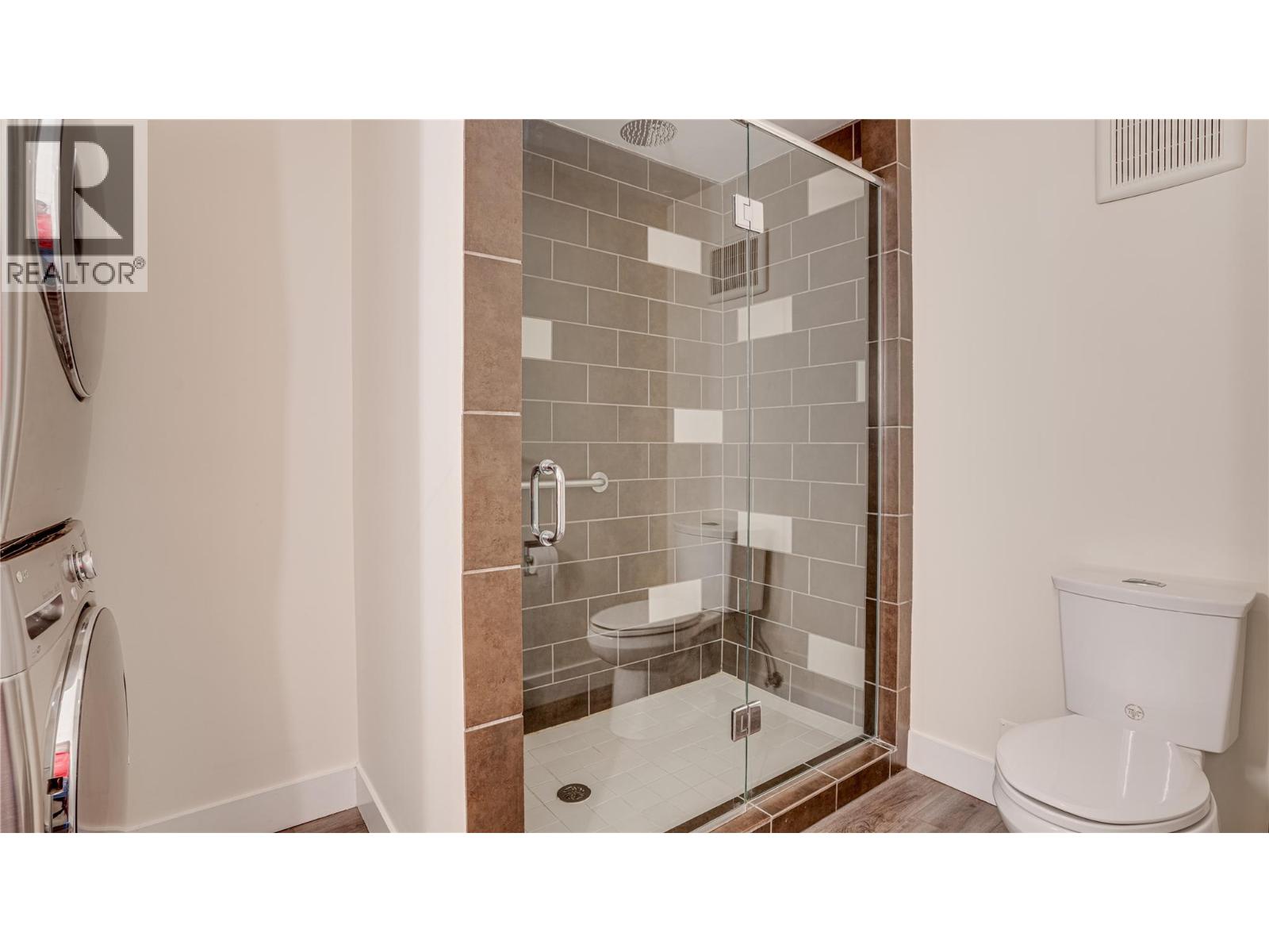 737 Leon Avenue Unit# 1401