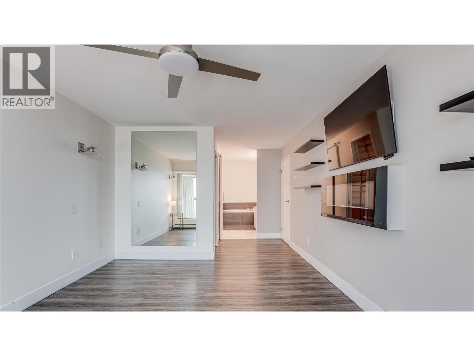 737 Leon Avenue Unit# 1401