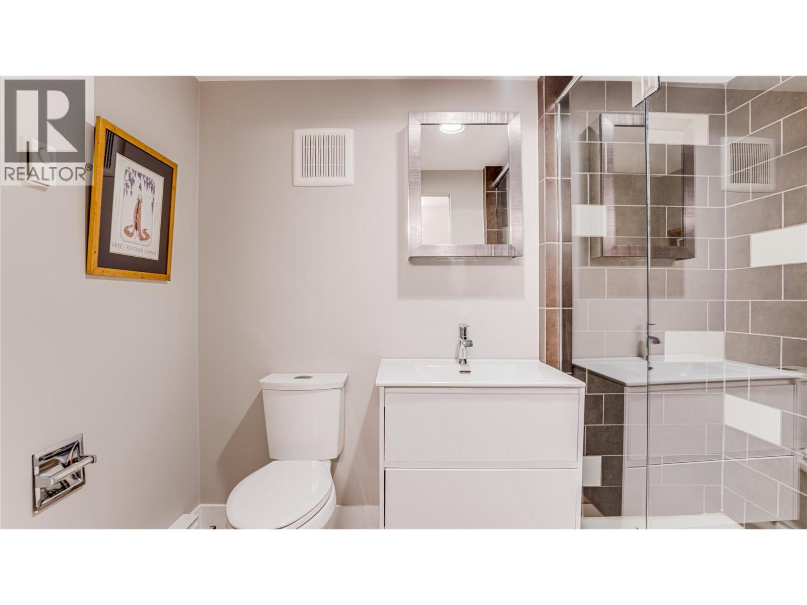 737 Leon Avenue Unit# 1401