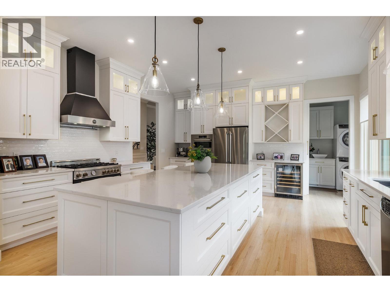 2368 Abbott Street Unit# 4