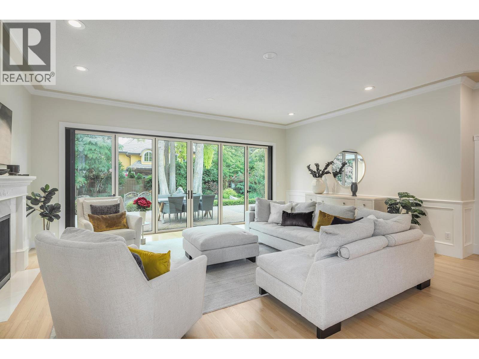 2368 Abbott Street Unit# 4